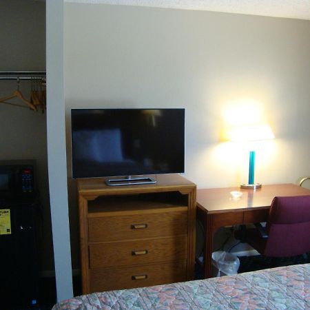 Brooks Motel Norton Extérieur photo